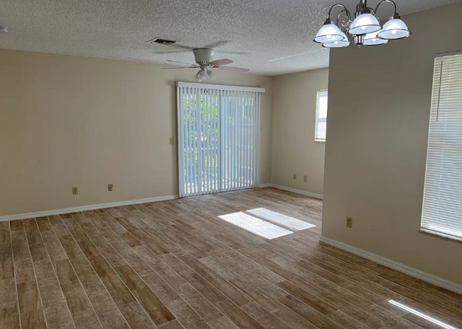 Photo - 500 37th Ave