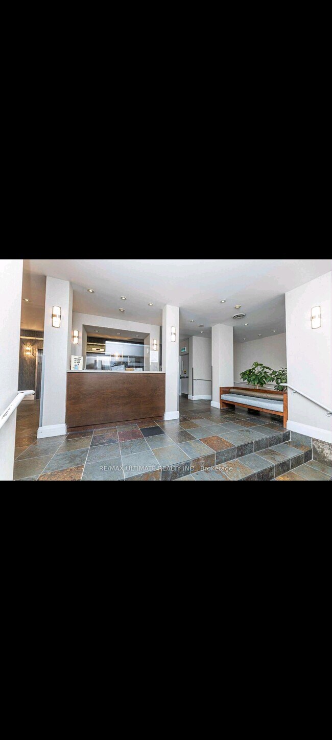 Photo - 2088 Lawrence Av W Unit 612