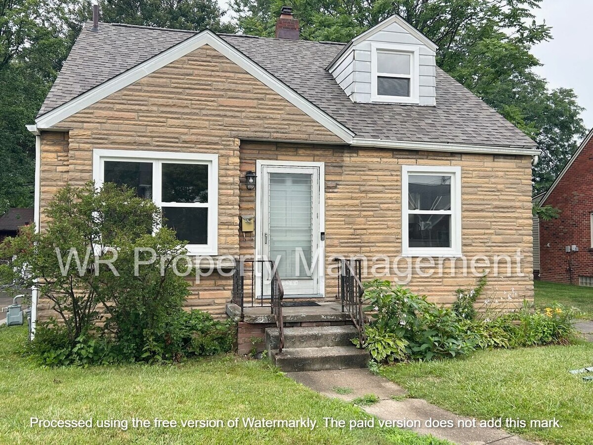 3 bed 1 bath home is Elmhurst neighborhood! - 3 bed 1 bath home is Elmhurst neighborhood!