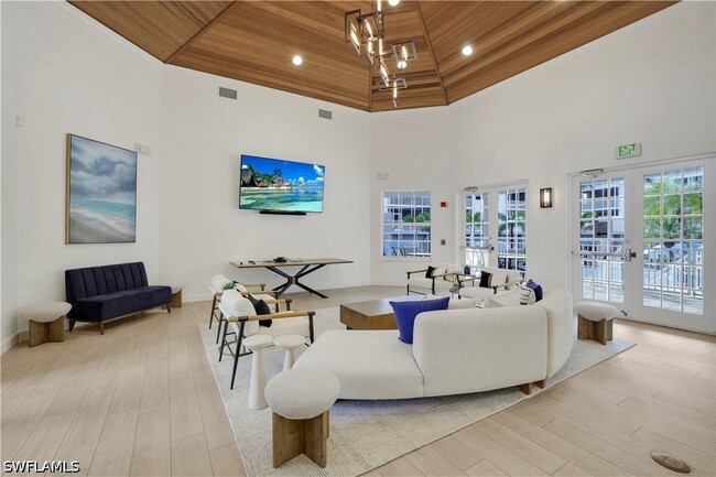 Photo - 460 Launch Cir Unidad 301