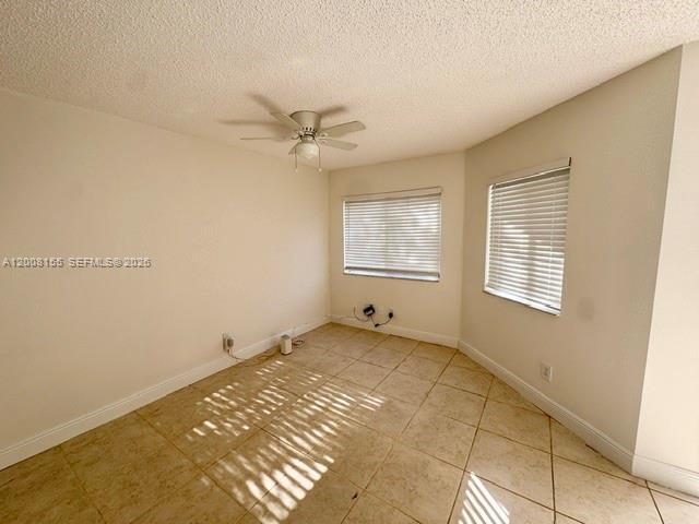 Photo - 833 NW 208th Terrace
