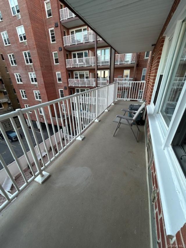 Photo - 666 Shore Rd Unit 3A