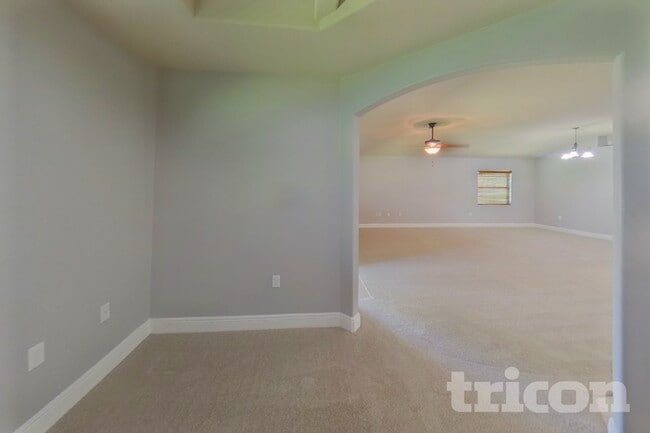 Photo - 182 Athey Ct