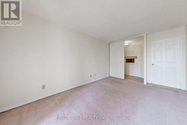 Photo - 1117 Lakeshore Rd E Unit 1117