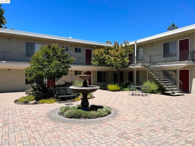 Photo - 1651 Detroit Ave Unit 112