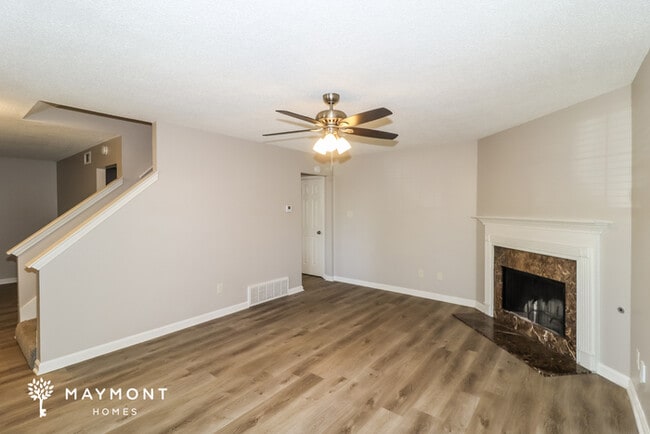 Photo - 1607 Barbie St