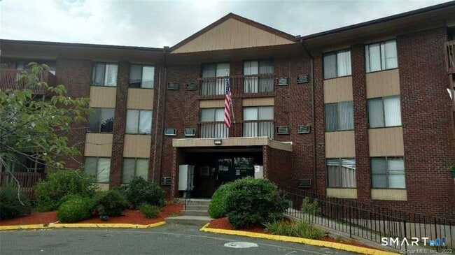 Building Photo - 2211 Cromwell Hills Dr Unit 2211