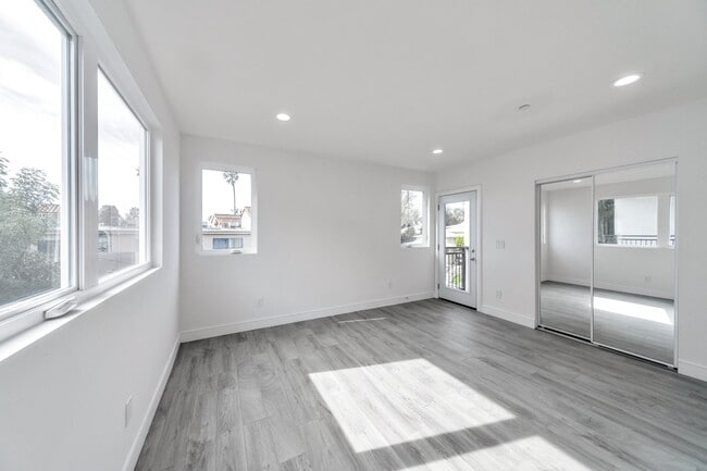 Photo - 7108 Ramsgate Ave Unit 7108