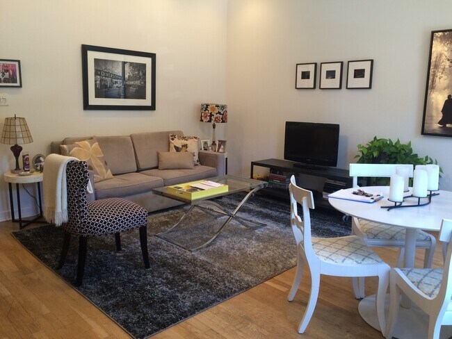 Photo - 1426 N Greenview Ave Condo Unit 2