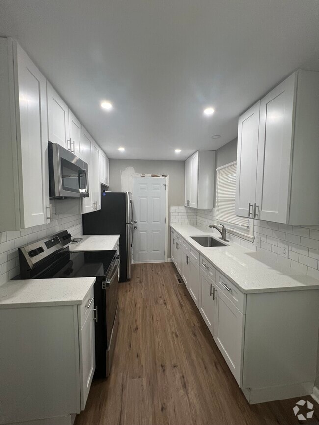 Building Photo - 6163 E Boston St Rental