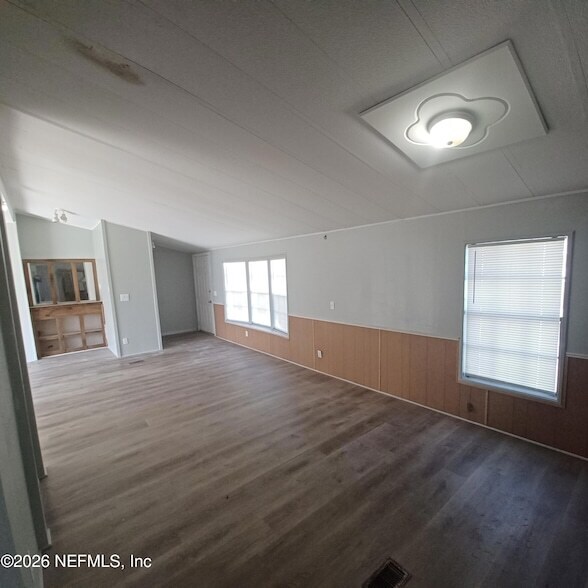 Photo - 10262 Roadway Dr