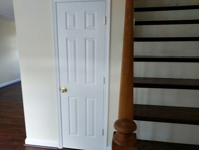 Photo - 1508 Langford Rd