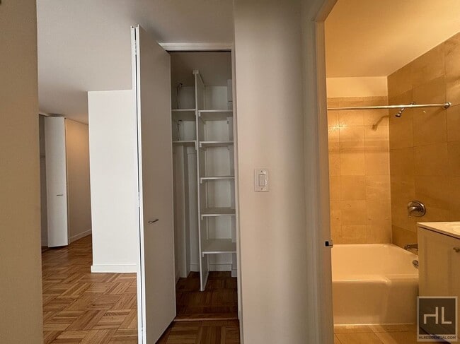 Photo - EAST 49 STREET Unit 8H