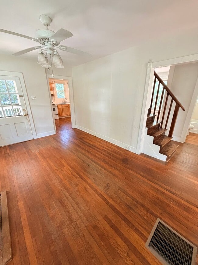 14 Enka Pine St