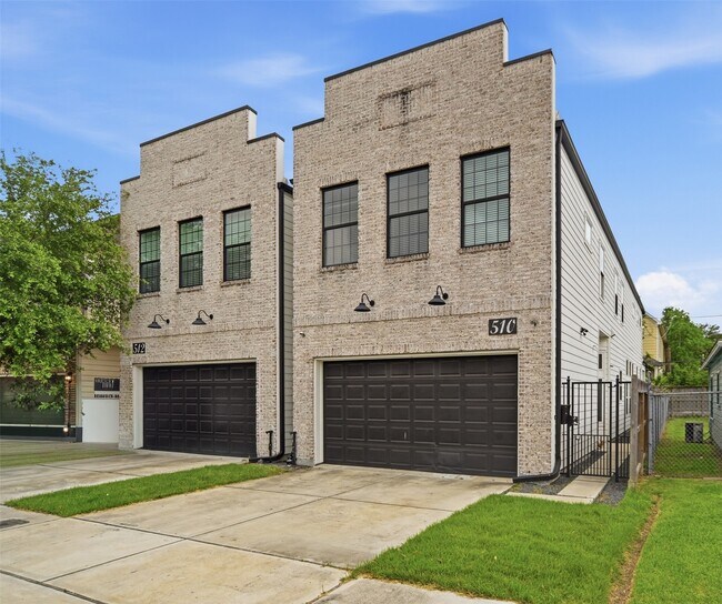Photo - 510 E 28th St