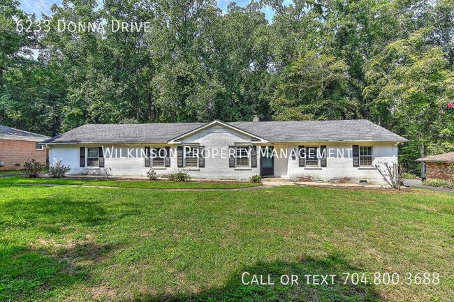 Building Photo - 6233 Donna Dr Rental