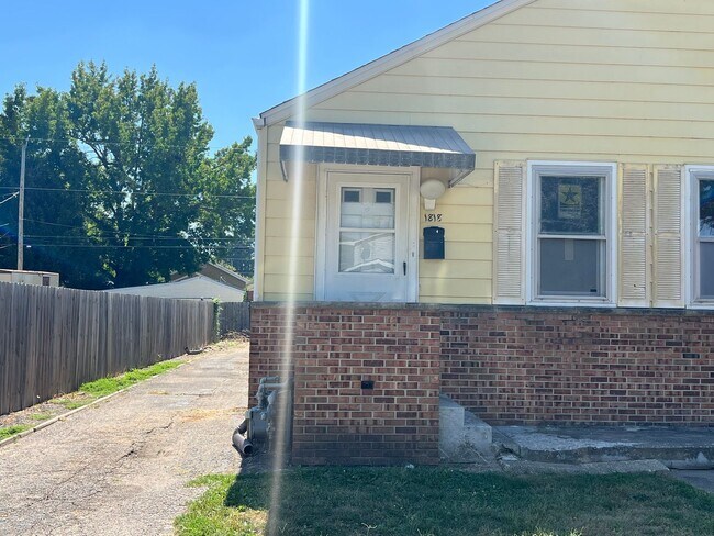 Photo - 1816-1818 E Watch Ave Unit 1818 Watch Ave