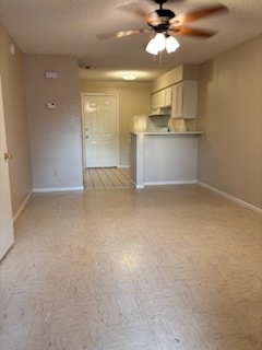 Cocina - 3501 McDonell Ave Unidad J Cruz Properties