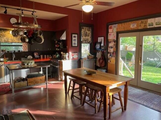 Kitchen - 35 Larch St