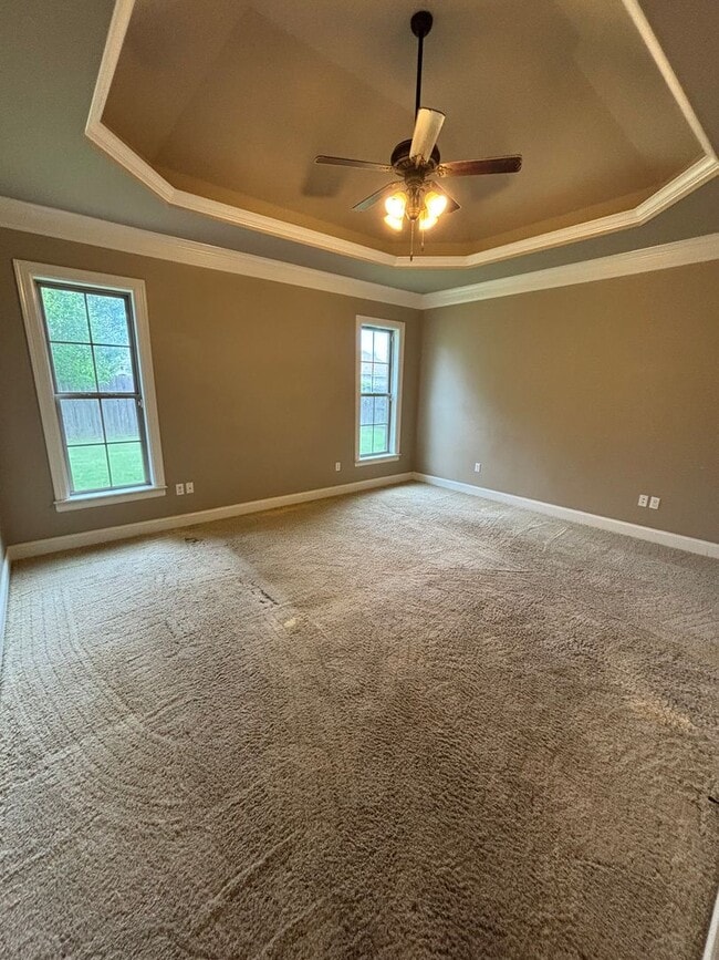 Photo - Large 4 Bedroom Home in Benton