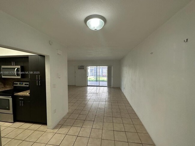 Photo - 11945 NE 19th Dr Unit 2