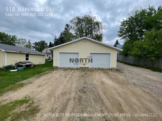 Photo - 918 Jefferson St