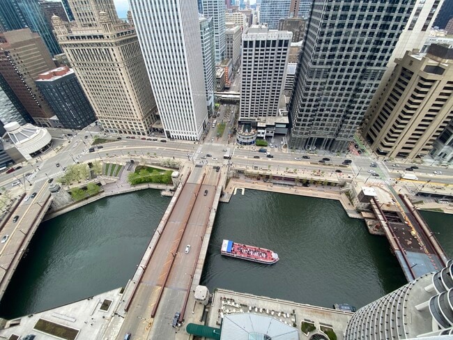 Photo - 300 N State St Unit 3834