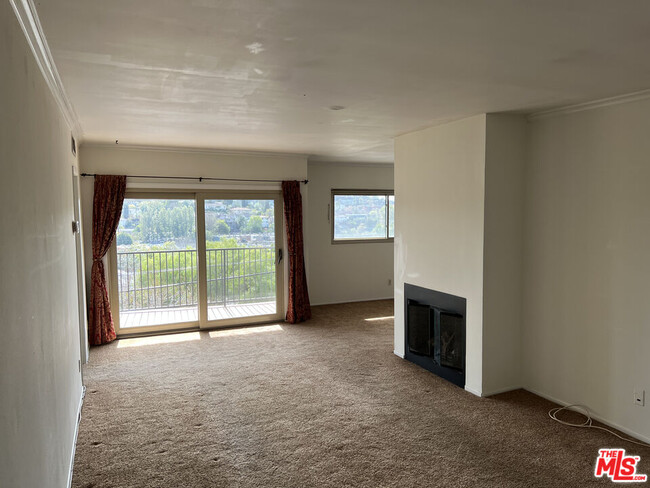 Photo - 2929 Waverly Dr Condo Unit 301