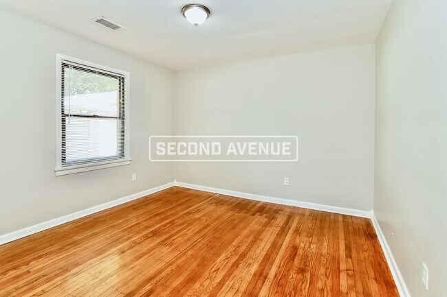 Photo - 7215 Earl Dr