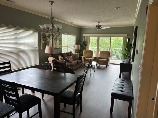 Building Photo - Move in Summer Special - Free Rent - Furnished 2 Bedroom 2 Bath Executive Apartment on Table Rock... Unit 226