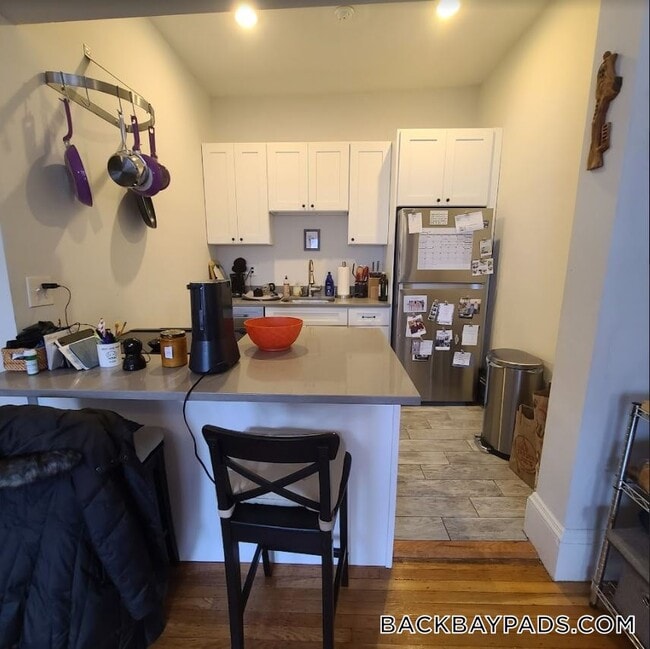 Building Photo - 499 Beacon St Rental