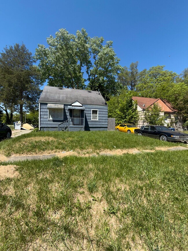 Photo - 3501 Milbourne Ave