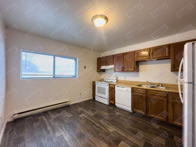 Photo - Ealges Nest Apartments Unit A
