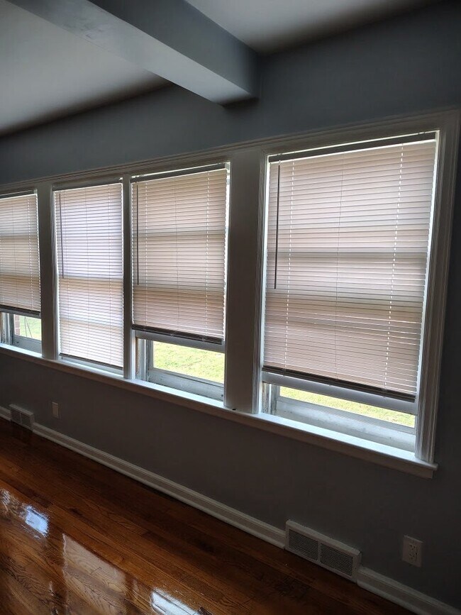 Photo - 1709 B St Unit 2