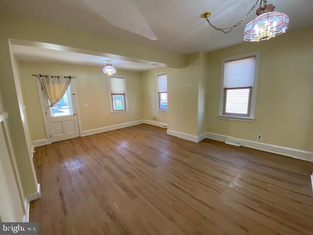 Building Photo - 19 E Millbrooke Ave Rental