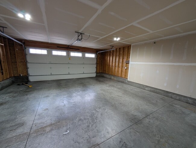 Photo - Stunning 3 Bedroom 3 Bath Canyon Crest House