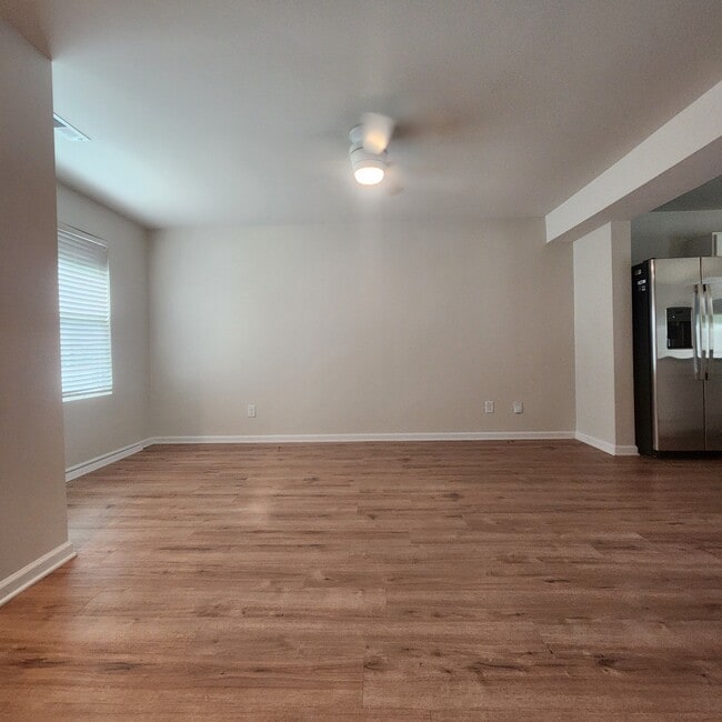 Photo - 525 Hampton Townes Dr