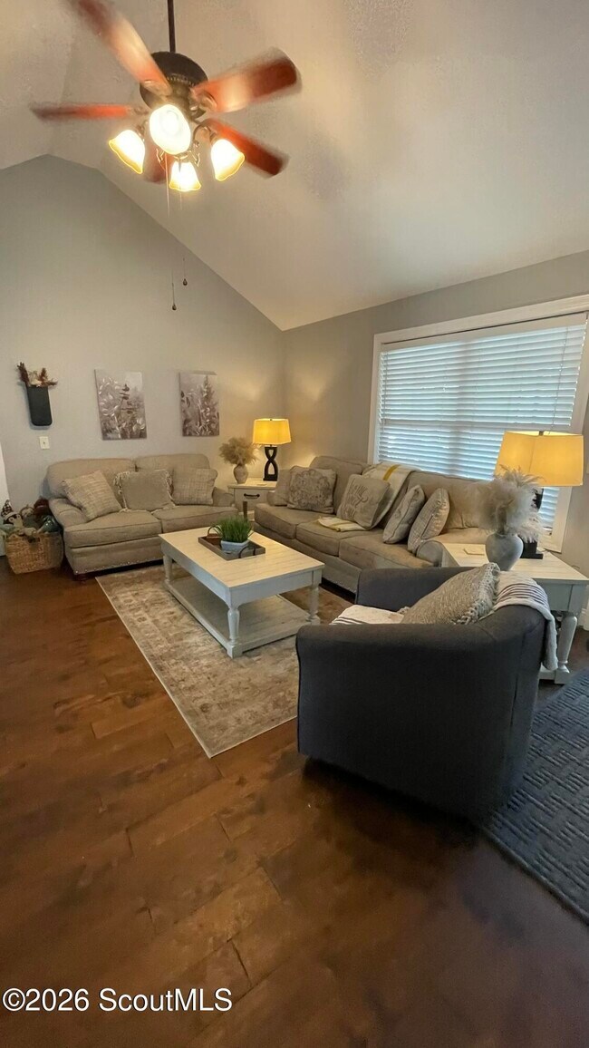 Photo - 212 Victorian Lakes Dr