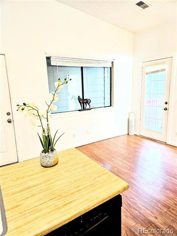 Photo - 912 S Dearborn Way Unit 19