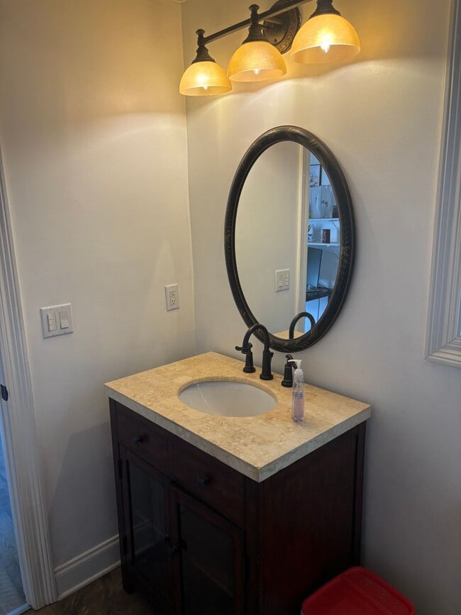 Photo - 274 Logan Lee Loop