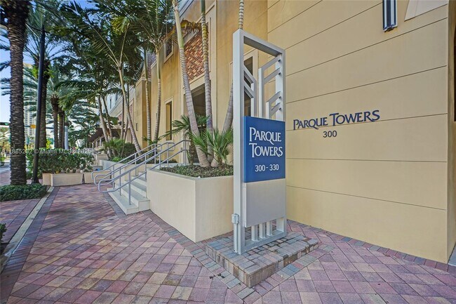 Building Photo - 300 Sunny Isles Blvd Unit 4-1104