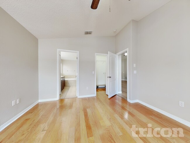 Photo - 12522 Cricklewood Dr