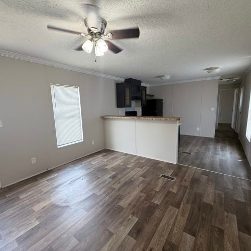 Photo - 157 Railway Ave
