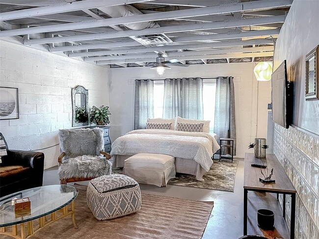 Photo - 6541 Gateway Ave Unidad 6541