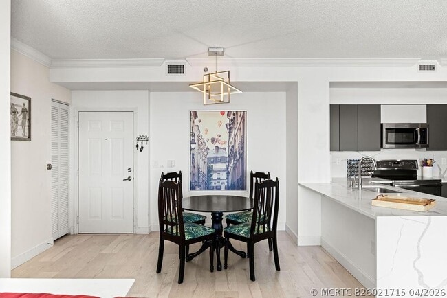 616 Clearwater Park Rd Unit 1110