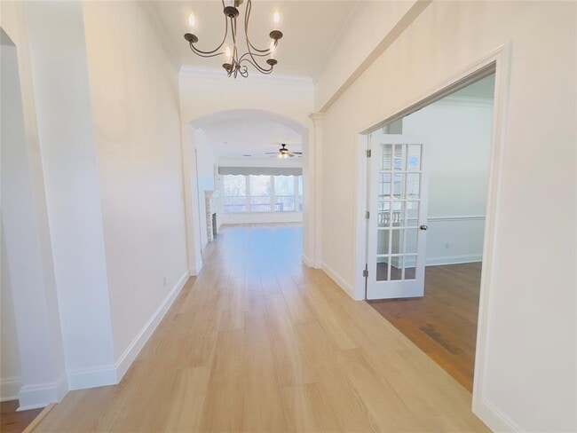 Photo - 621 S Lynnwood Trail