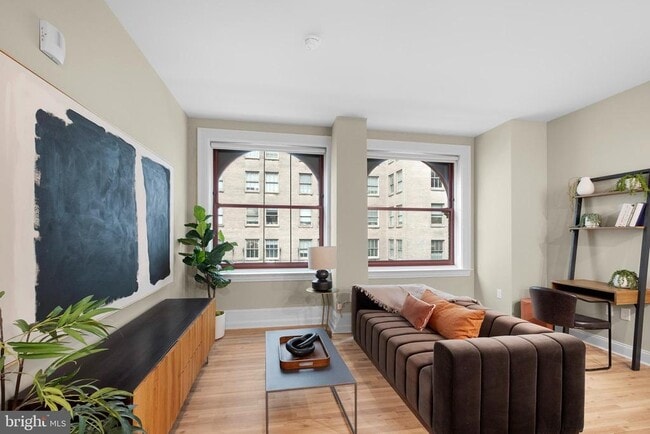 Building Photo - 1420 Chestnut St Unit 504 Rental