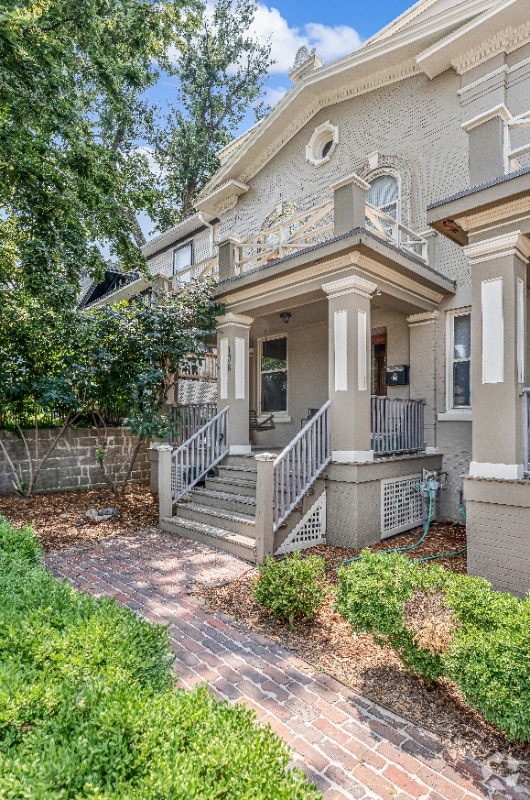 Building Photo - 108 S 36th St Rental