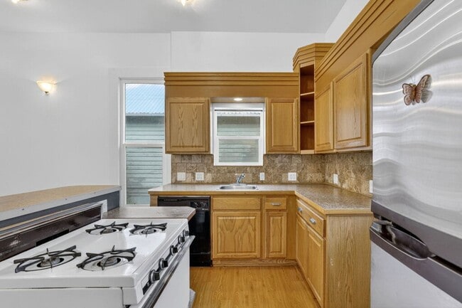 Photo - 924 N Mason St