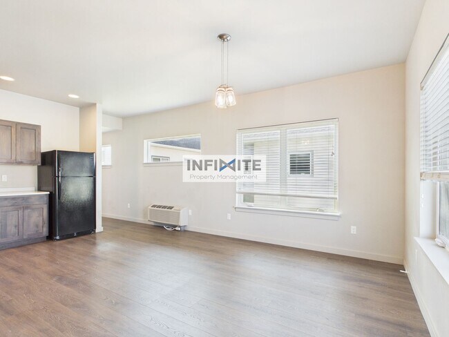 Photo - Quaint One Bedroom, One bathroom
